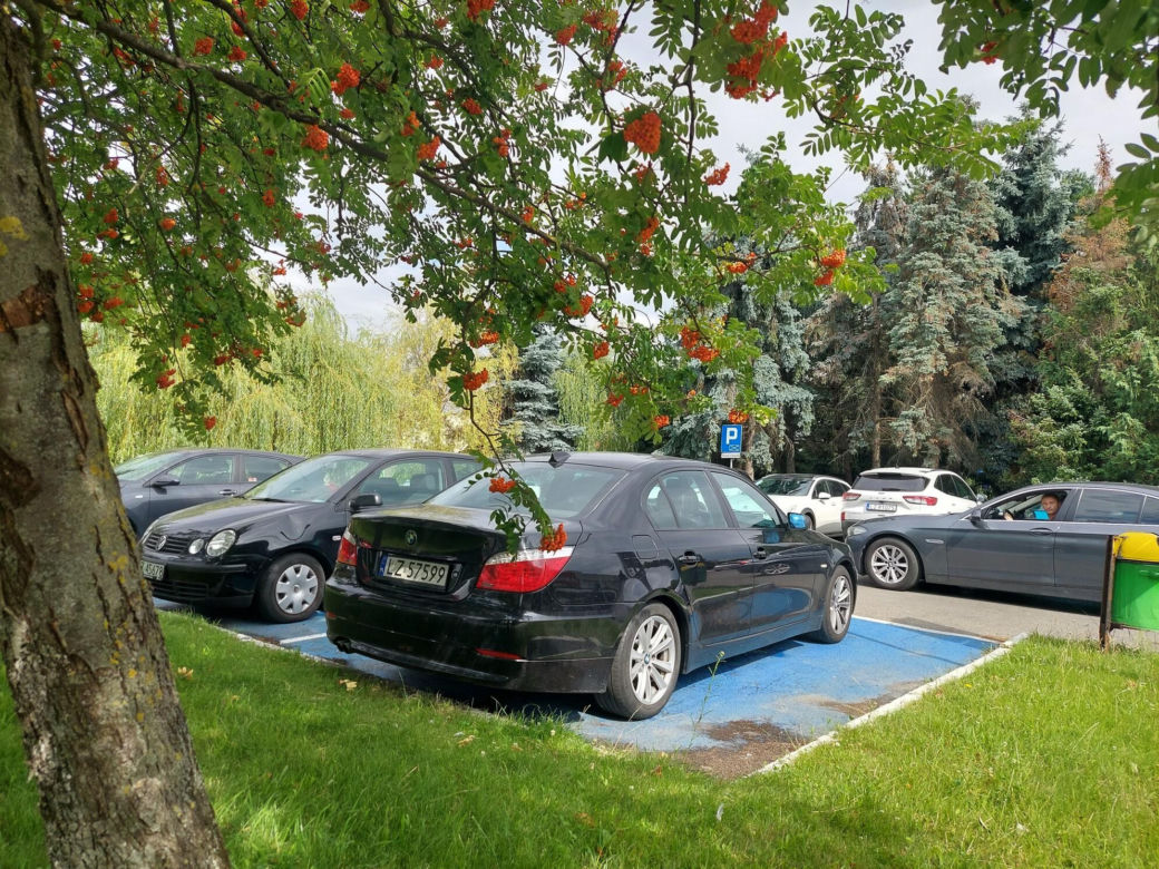 Szpital "papieski" ma nowy system parkingowy