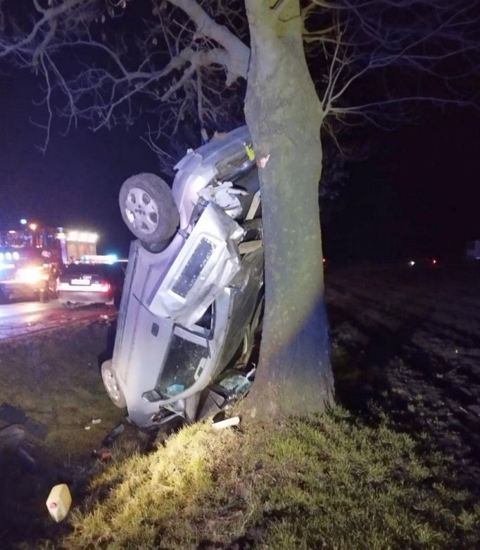 Przerażający wypadek w Kujawsko-Pomorskiem. Straszny finał wariackiego rajdu pijanego 19-latka
