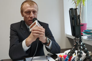 Wbiegnie na wieżę kościoła Rocha 178 razy. Hardcorowe wyzwanie aby pomóc 5 osobom [AUDIO]