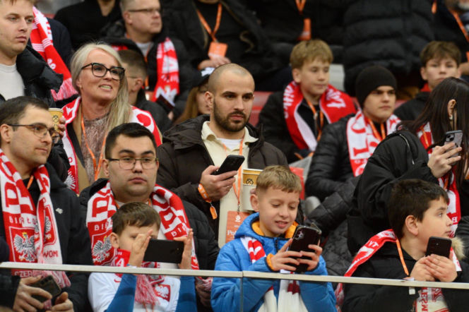 Tak się bawią kibice na meczu Polska - Albania. Gorąca atmosfera na PGE Narodowym