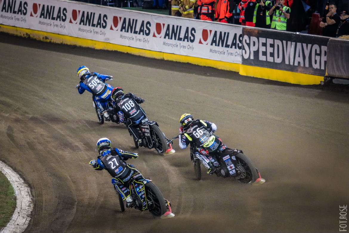 Grand Prix Polski w Toruniu. Łaguta wygrał na Motoarenie. Zdjęcia kibiców i zawodników 