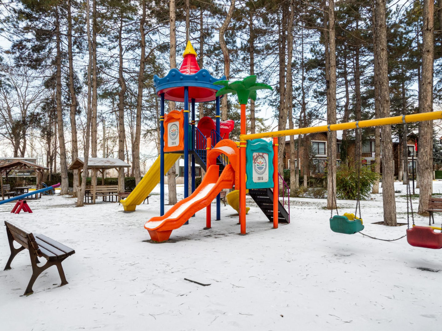 Plac zabaw zimą