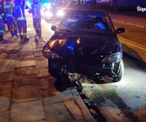 Rybnik: Pijany 36-latek skosił autem latarnię i zabrał ją na przejażdżkę