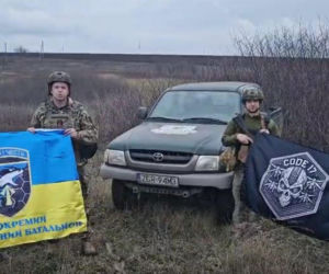 Bydgoszcanie robią świece dla żołnierzy ukraińskich. Mają dawać ciepło w okopach