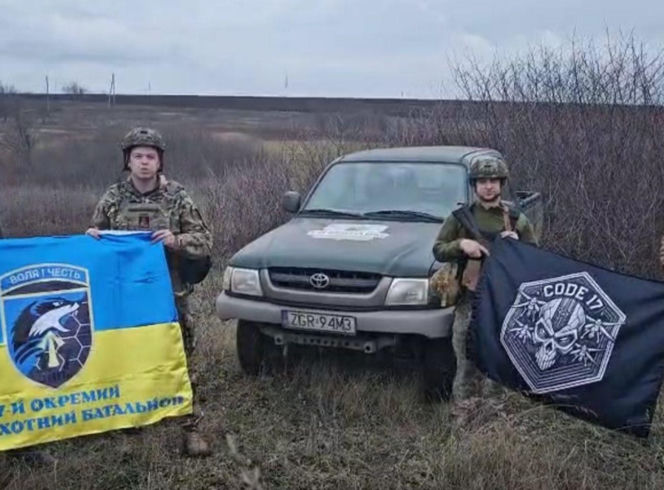 Bydgoszcanie robią świece dla żołnierzy ukraińskich. Mają dawać ciepło w okopach