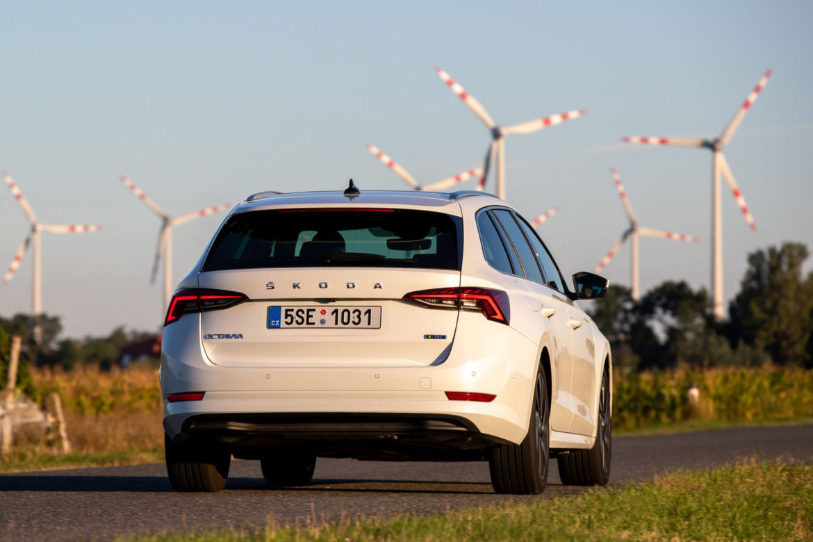 Nowa Skoda Octavia e-Tec