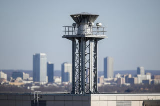 Syreny alarmowe w Warszawie. Co naprawdę oznaczają te dźwięki?