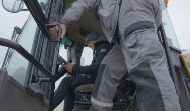 Maciej Janowski porzucił motocykl dla 10-tonowej bestii! Groziła mu praca na etacie