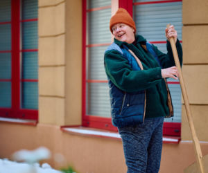 Na Wspólnej, odcinek 4195: profesor Agier słabnie na oddziale kardiochirurgii. Na oczach przerażonej córki dochodzi u niej do zatrzymania akcji serca
