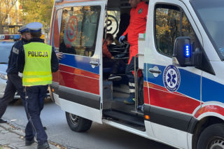 Potworny wypadek na Pradze. Kobieta zmiotła dzieci z pasów przed szkołą! Ośmiolatek walczy o życie