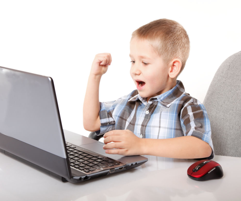 Sprawdź, czy twoje dziecko jest uzależnione od internetu