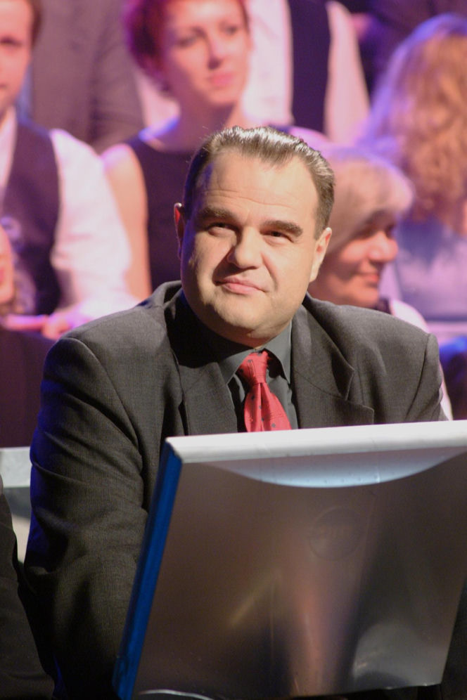Tak Cezary Żak wyglądał na początku kariery. Niezwykła metamorfoza gwiazdora "Miodowych lat"