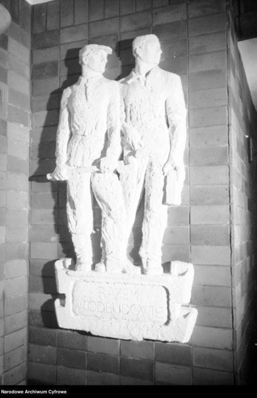 W tej toalecie w samym sercu Warszawy poczujecie powiew historii. Oto atrakcja, o której nigdy nie słyszeliście! 