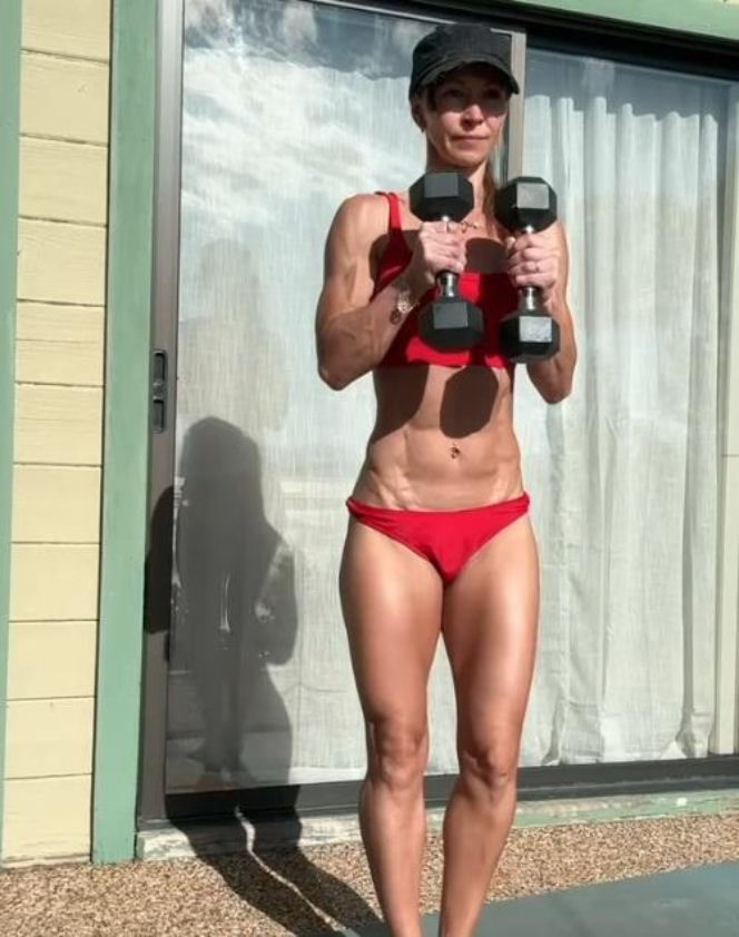 Zuzka Light - czeska Ewa Chodakowska