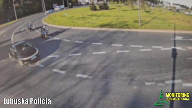 Zderzenie samochodu i motocykla