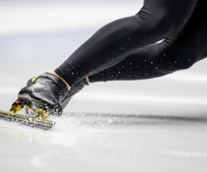 Łyżwiarstwo szybkie na igrzyskach. Co z medalem Damiana Żurka?