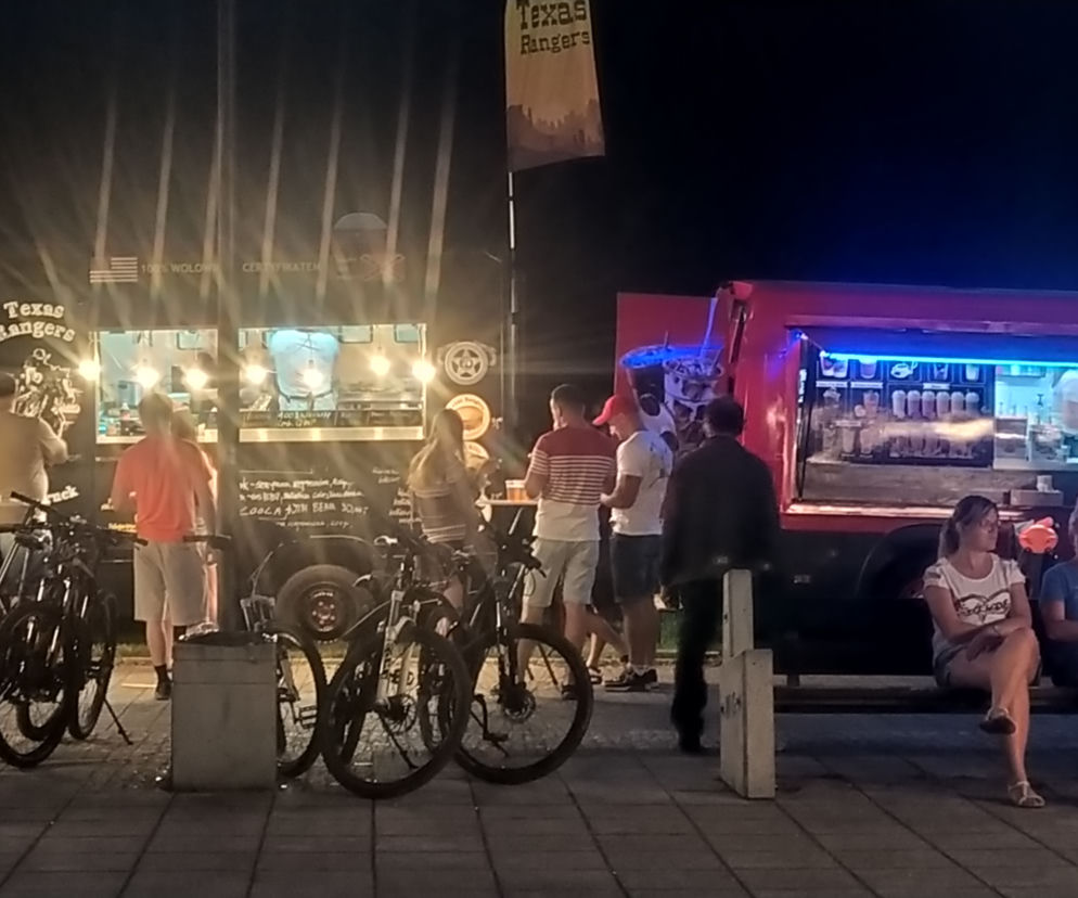 foodtracki na Bulwarach nad Sołą