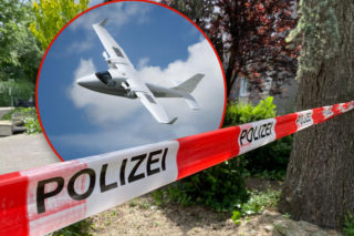 Samolot wbił się w dach domu jednorodzinnego. W katastrofie zginęły dwie osoby