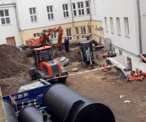Niewybuch w szkole na ul. Okopowej! Ewakuowano 220 osób!