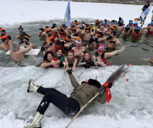 Historyczny I Zlot Morsów w Starachowicach