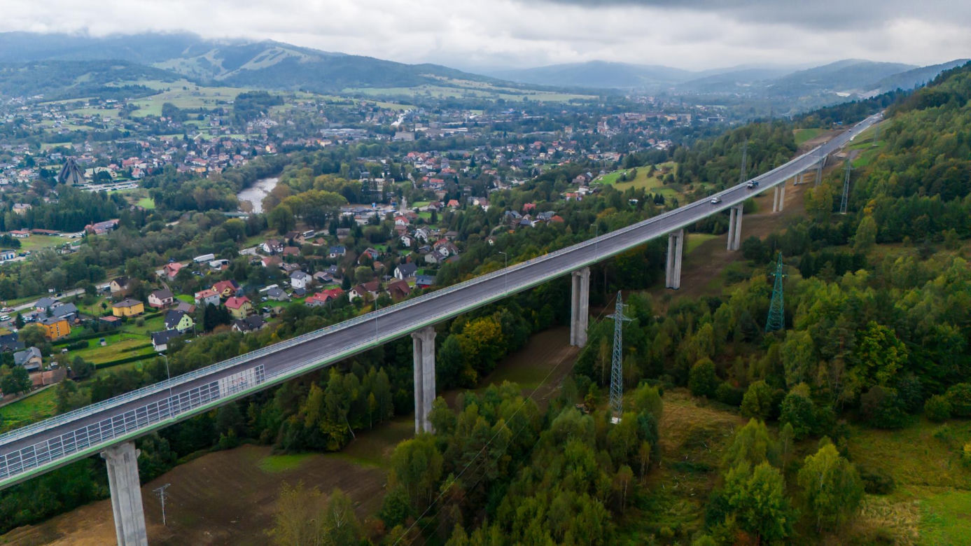 Budowa S1 - tzw. obejścia Węgierskiej Górki. Tu wykonawcą jest Mirbud