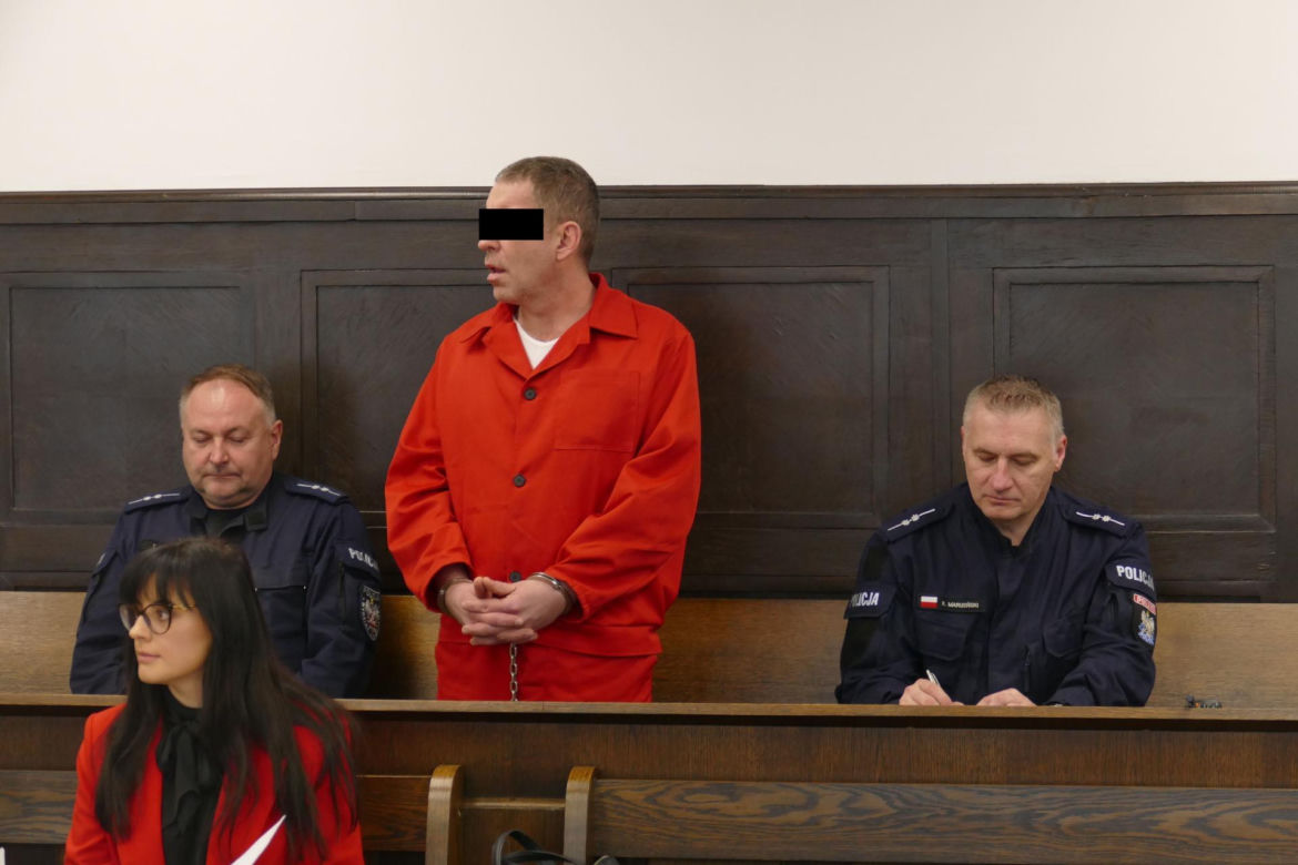 Ostrzelał braci i próbował zabić nożem znajomego. „Nie wiem, czy nim go uderzyłem”