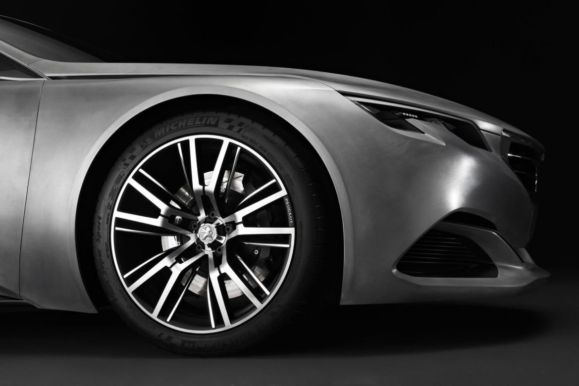 Peugeot Exalt Concept: szałowe 4-drzwiowe coupe 