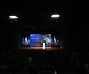 Szef MON Władysław Kosiniak-Kamysz podczas konferencji Szpejowisko 2.0 w siedzibie Dowództwa Wojsk Obrony Terytorialnej w Zegrzu