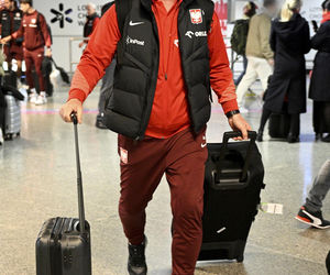 poproszę o galerie: Reprezentacja Polski przyleciała do kraju po meczu z Maltą