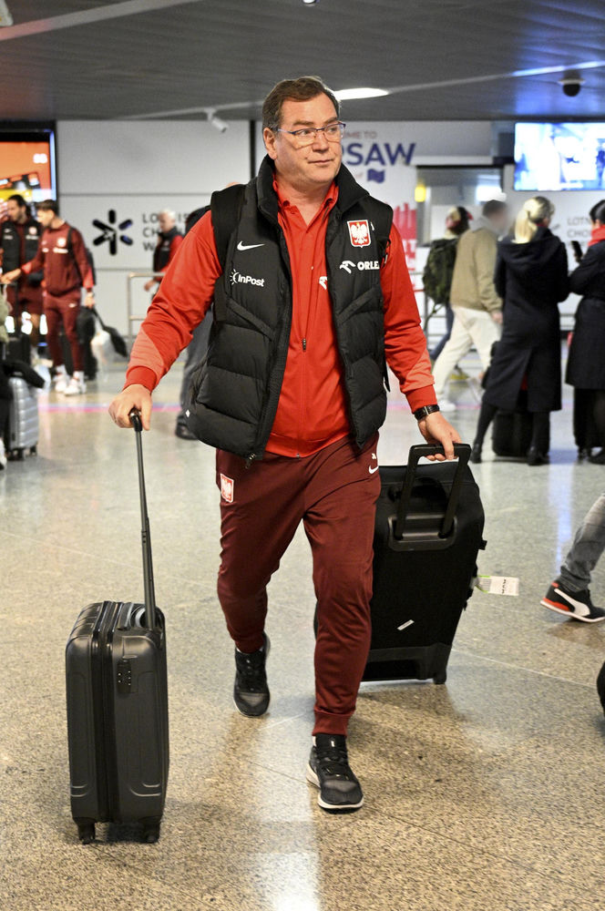 poproszę o galerie: Reprezentacja Polski przyleciała do kraju po meczu z Maltą