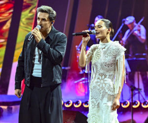 Co ona ma na sobie?! Szroeder wyglądała jak w firance z PRL-u