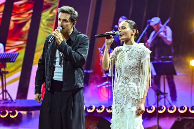 Co ona ma na sobie?! Szroeder wyglądała jak w firance z PRL-u