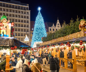 Miasto w świątecznej oprawie. Dziś startuje Wrocławski Jarmark Bożonarodzeniowy