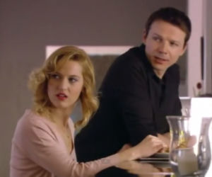 O mnie się nie martw 2 odcinek 6, Asia (Aleksandra Domańska), Adam (Lesław Żurek)