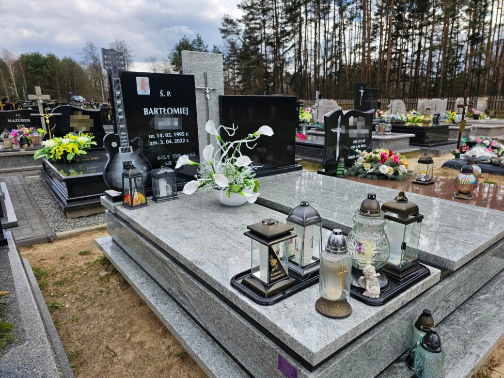 W wypadku w Półsierakowie zginęli Bartek i Irek [GALERIA]