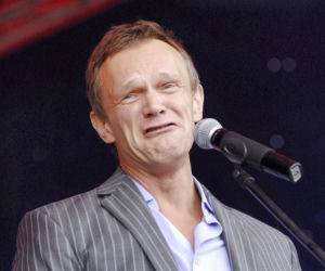 CEZARY PAZURA