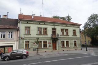 Jedno z najpiękniejszych miast w Małopolsce leży obok Krakowa. Zachwyca zabytkowym dworem