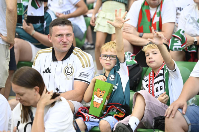 Legia Warszawa - Zagłębie Lubin: Zdjęcia kibiców