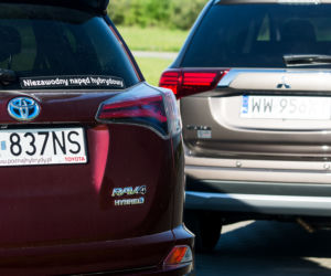 Toyota RAV4 Hybrid E-Four Prestige vs. Mitsubishi Outlander PHEV Instyle NAVI+