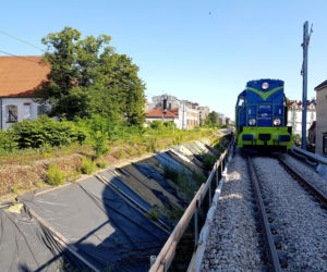 Kraków: Pierwsza lokomotywa przejechała po nowych estakadach kolejowych na Grzegórzkach