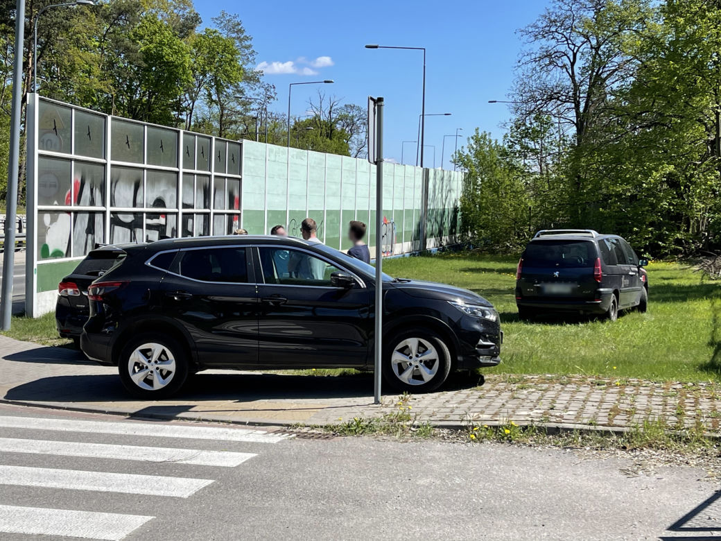 Pijany wiózł 8-letnią córeczkę. Mężczyzna wjechał w tył innego auta 