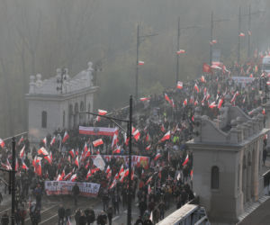 Marsz Niepodległości przeszedł przez most Poniatowskiego
