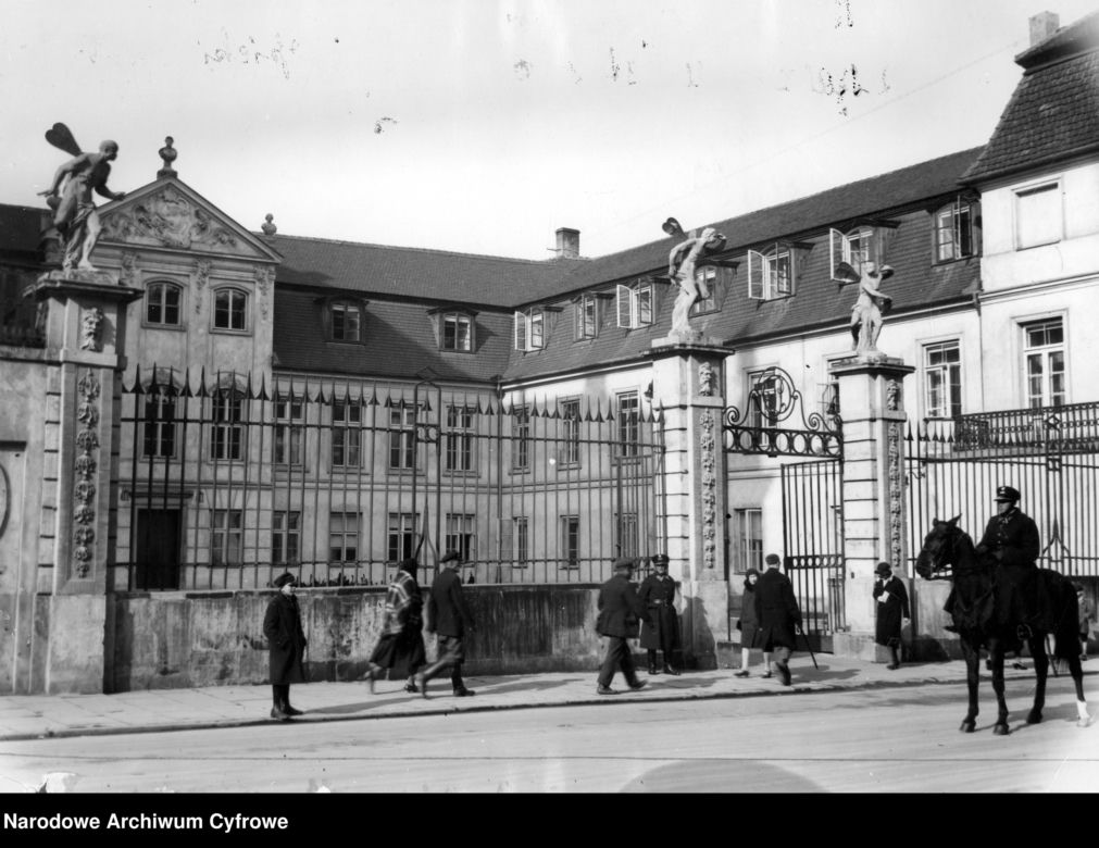 Ul. Długa w Warszawie - 1930 r.