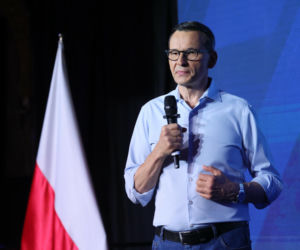  Morawiecki podbiera PiS nie tylko posłów. Były premiera teraz sięga po samorządowców