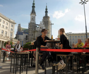 Warszawa świętowała luzowanie obostrzeń