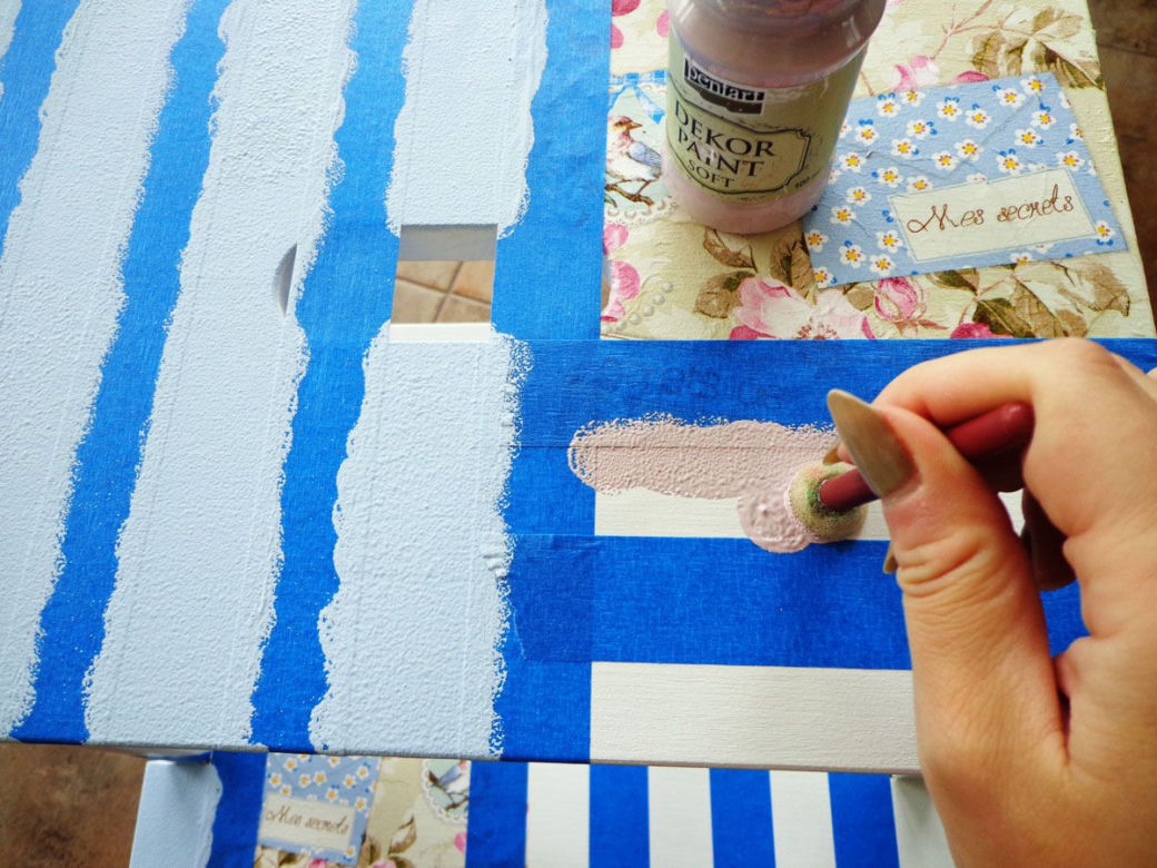 Taboret ze schodkiem IKEA w wersji decoupage