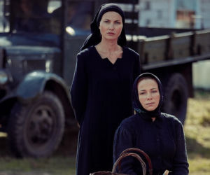 Talianka. Giulietta (Joanna Moro), Tatiana (Jekaterina Gusiewa)
