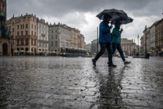 Alert IMGW przed ulewami. Gdzie pogoda ulegnie gwałtownemu załamaniu?