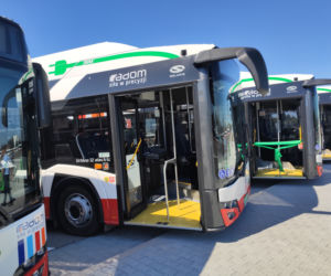 Naprądek i jego koledzy wyjadą jutro na drogi - Miasto odebrało elektryczne autobusy