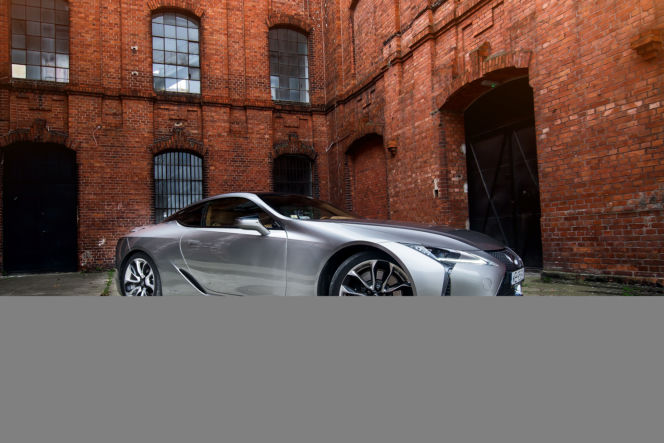 Lexus LC500h 3.5 V6 359 KM Superturismo
